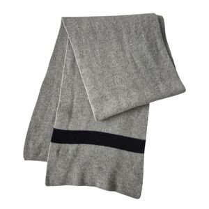 Gap Merino Wool Gray Muffler Scarf Thick Knit Unisex